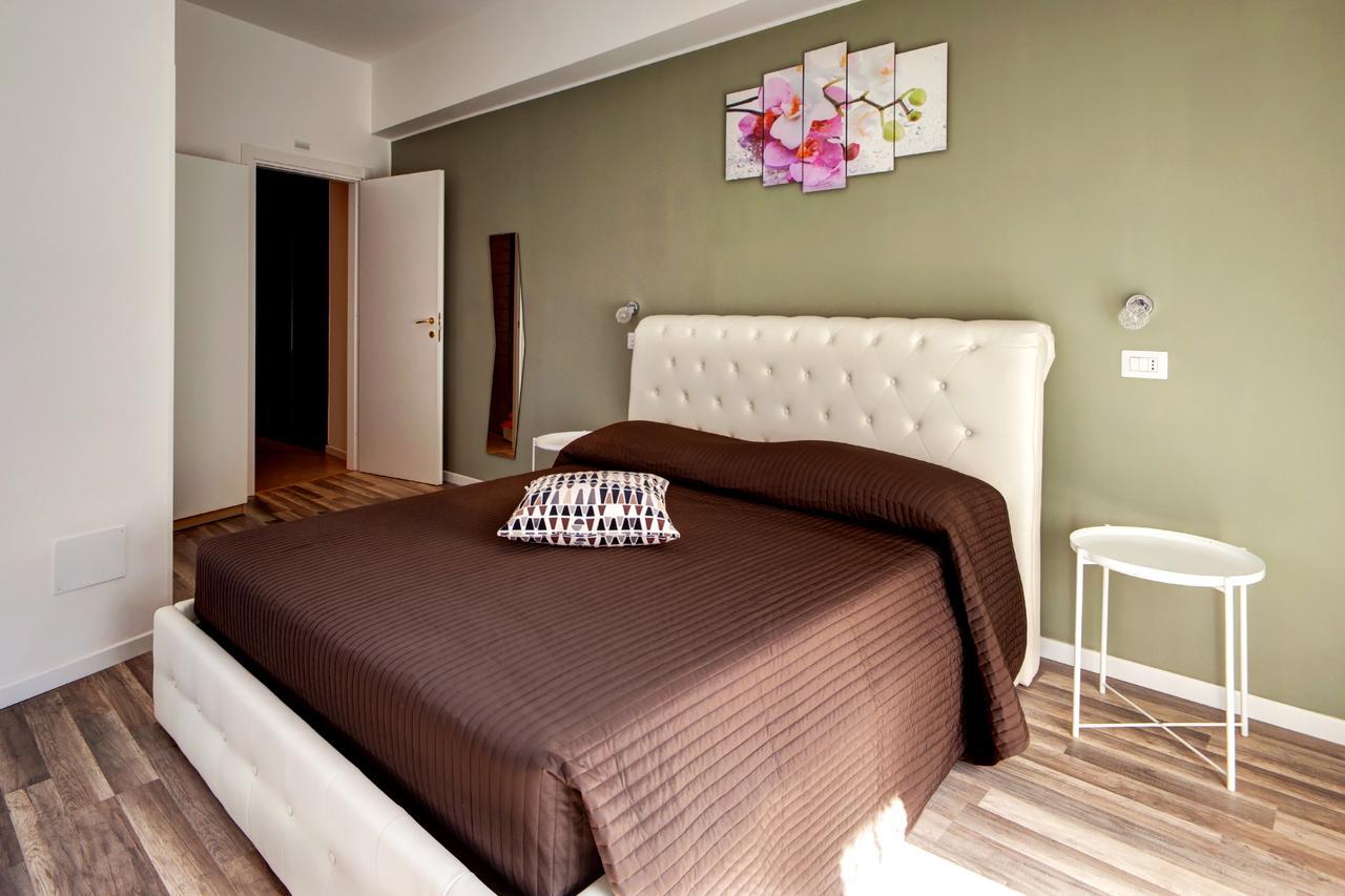 Pianeta Roma 62 Hotel Luaran gambar